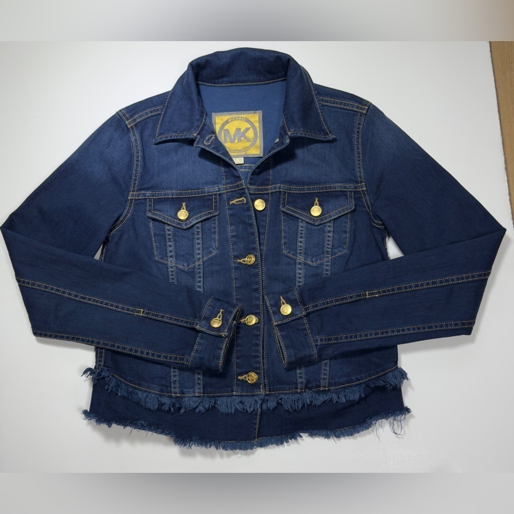 Michael Kors Denim Jacket For Women 🧥
98% COTTON ✅